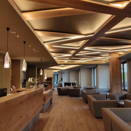 Hotel Ambassador Levico Terme Kültér fotó