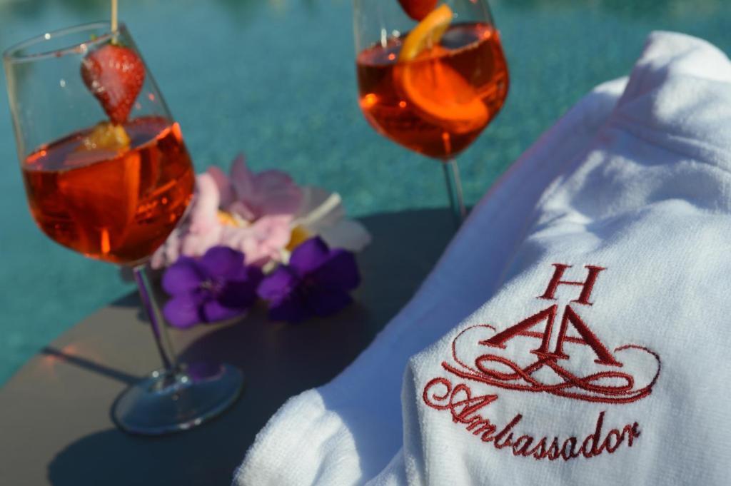 Hotel Ambassador Levico Terme Kültér fotó