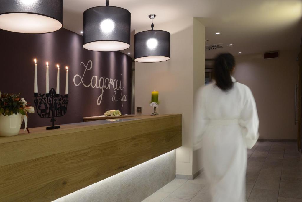 Hotel Ambassador Levico Terme Kültér fotó