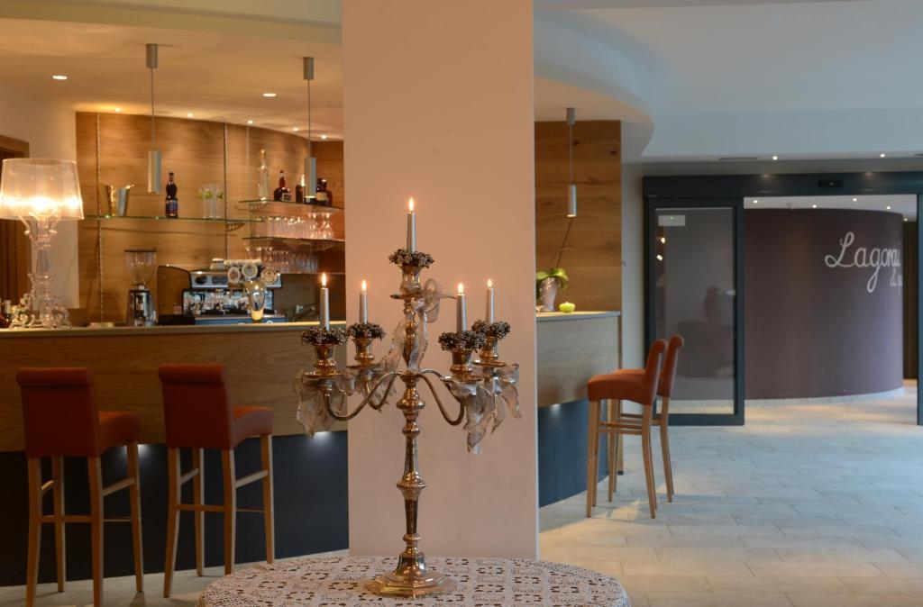 Hotel Ambassador Levico Terme Kültér fotó