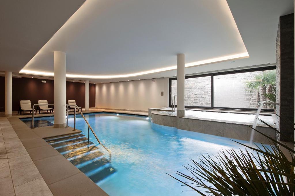Hotel Ambassador Levico Terme Kültér fotó