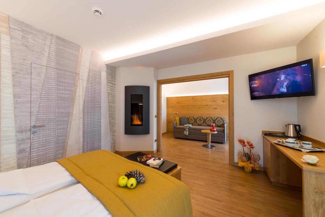 Hotel Ambassador Levico Terme Kültér fotó